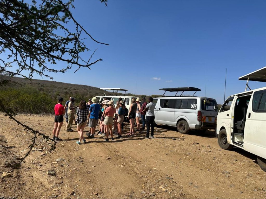 Masai Mara - Tourists enjoying views - Simply Green Worldwide